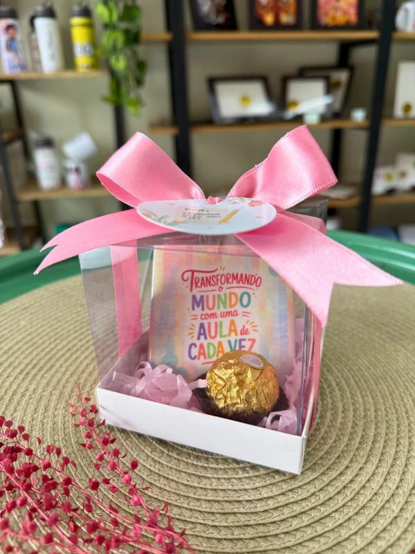 Azulejo na caixinha com Ferrero Rocher